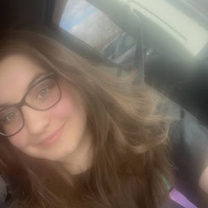 Meet your Posher, Ari